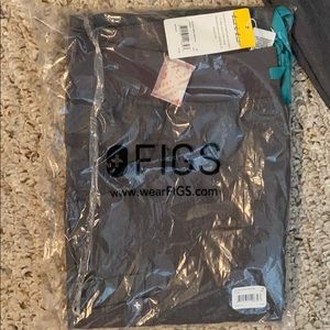 Figs NWT women’s kade cargo pants M Tall graphite